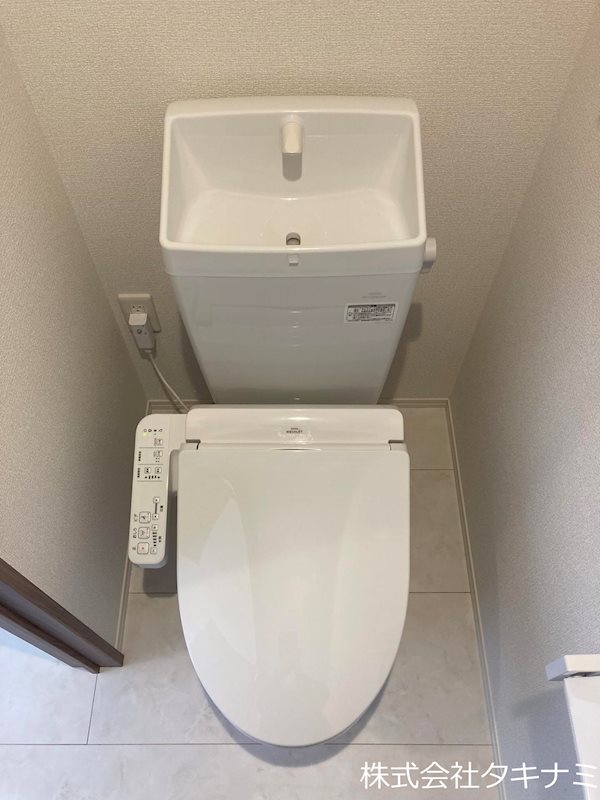 トイレ　温水洗浄暖房便座
