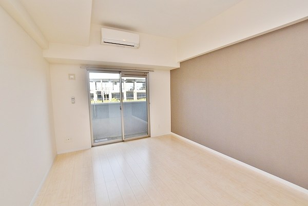 その他部屋・スペース　★洋室8帖★