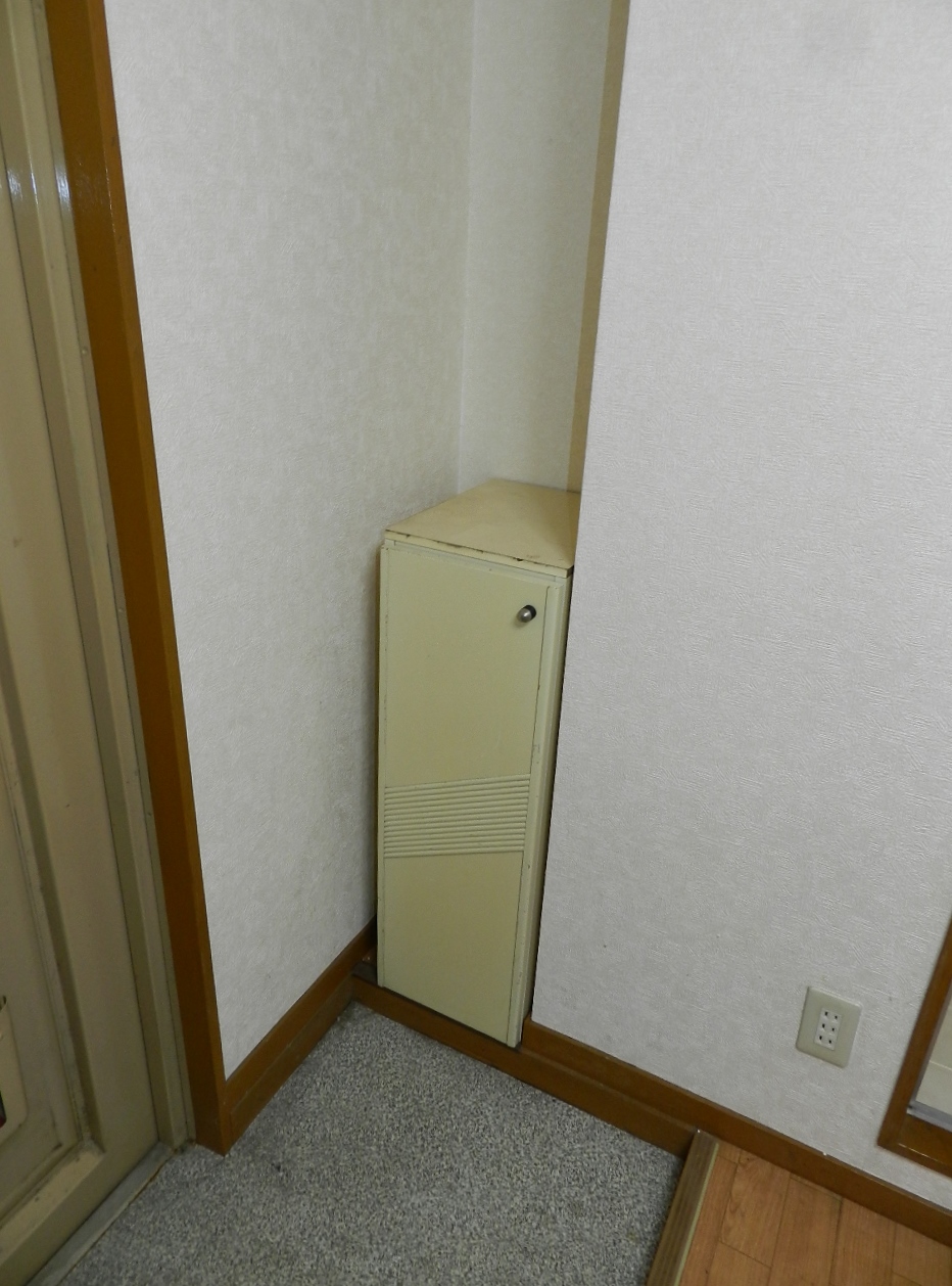 収納　シューズボックス
