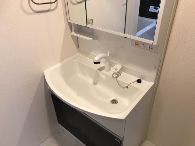 洗面設備　洗髪洗面化粧台