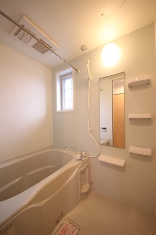 バス・シャワールーム　日々の暮らしに欠かせないお風呂です