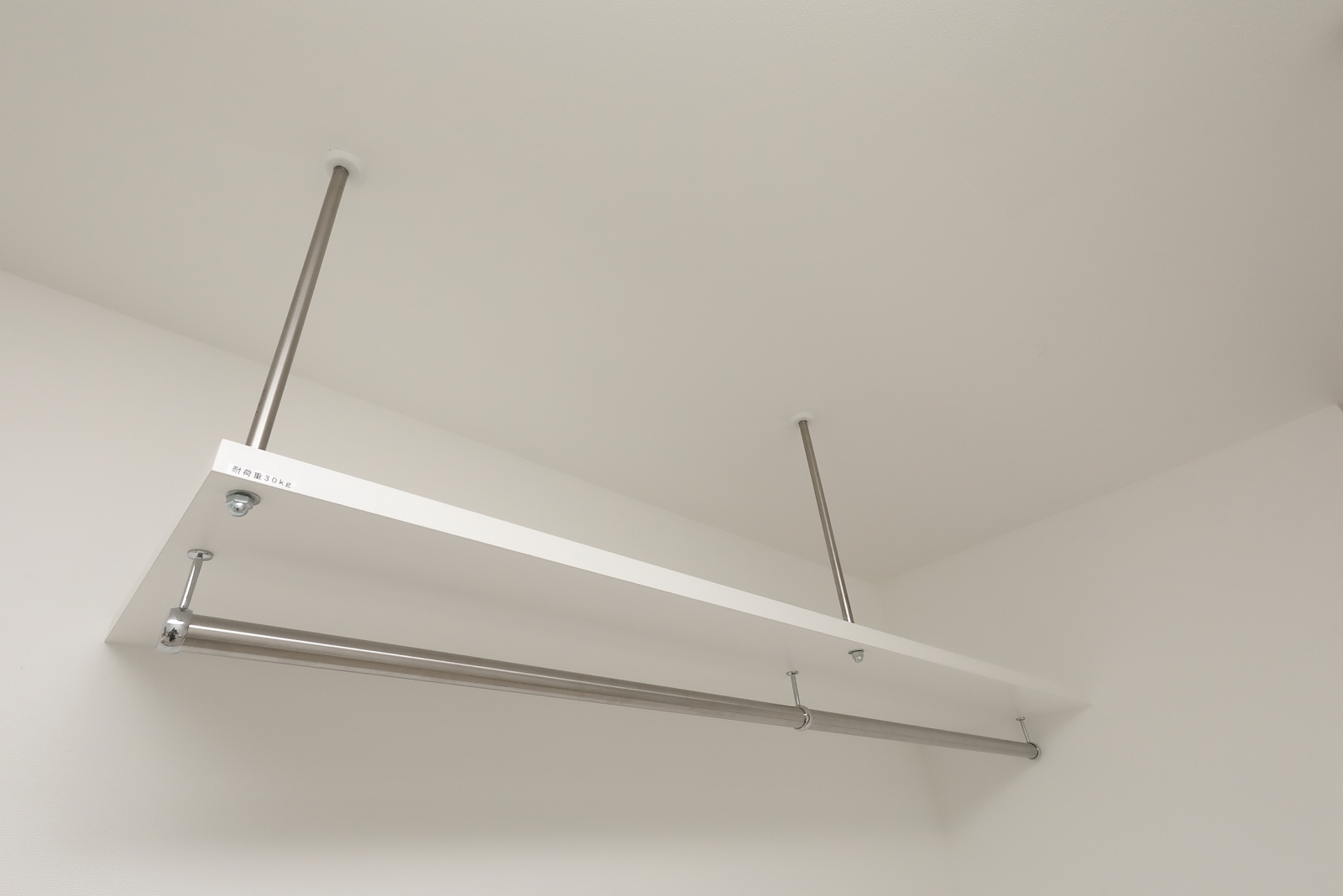 その他設備　吊り棚