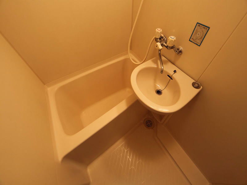 バス・シャワールーム　バスルーム　バス・トイレ別