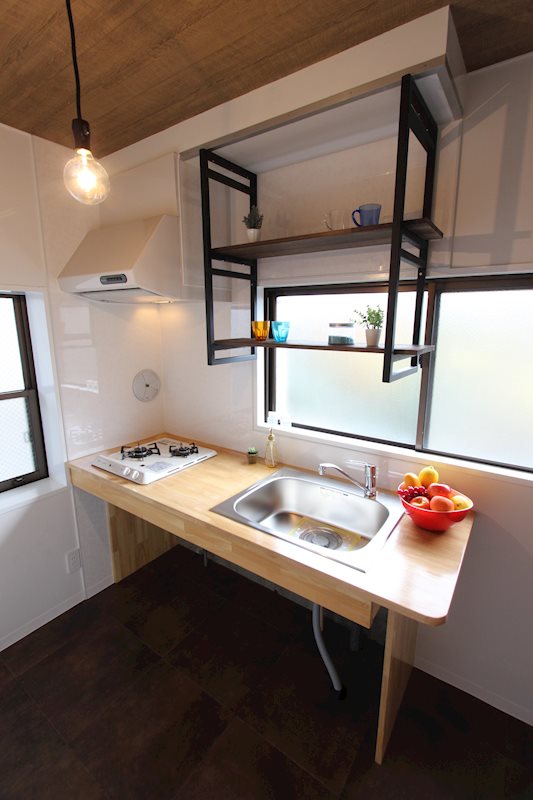 キッチン　木製キッチンがポイント★2口ガスコンロ搭載★