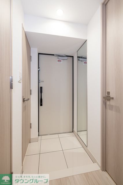 玄関　※写真は同タイプ住戸です。
