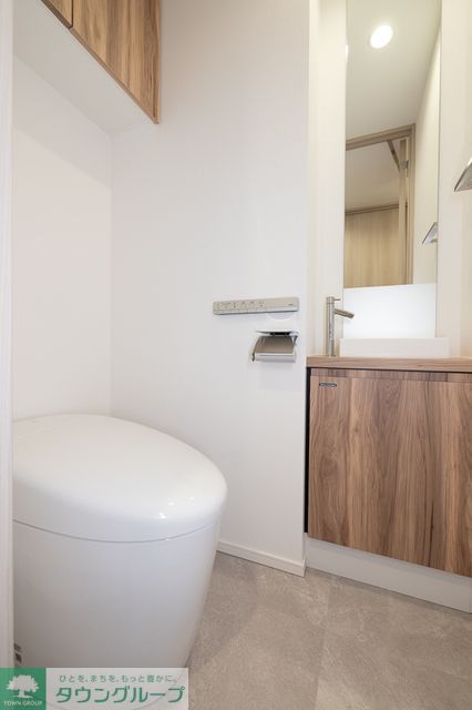 トイレ　※写真は同タイプ住戸です。