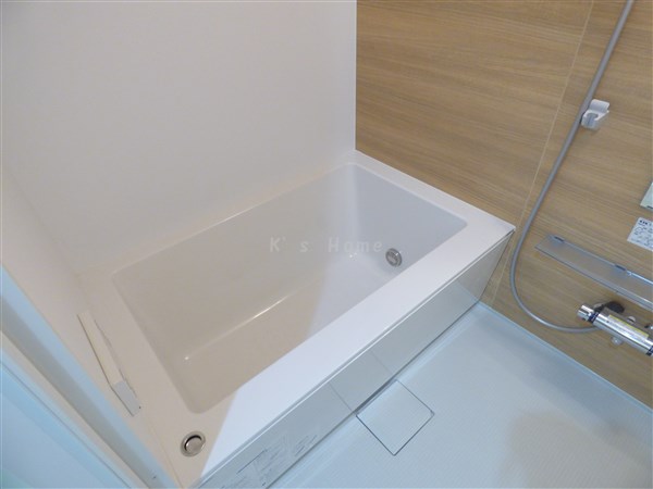 バス・シャワールーム　追い焚き＆乾燥機能付きの浴室！