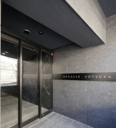 エントランス　清潔なエントランスです