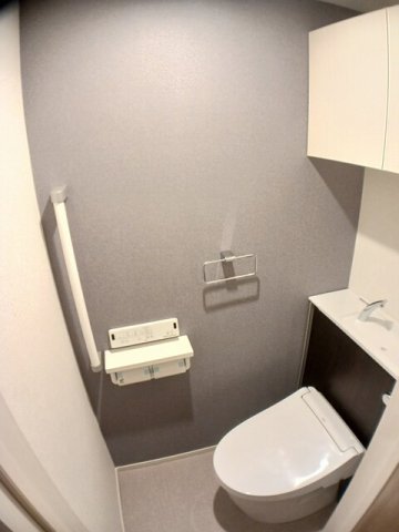 トイレ　清潔感のあるトイレです