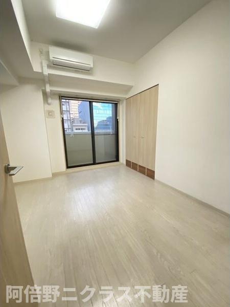 居室・リビング　内装は別部屋の参考写真です。