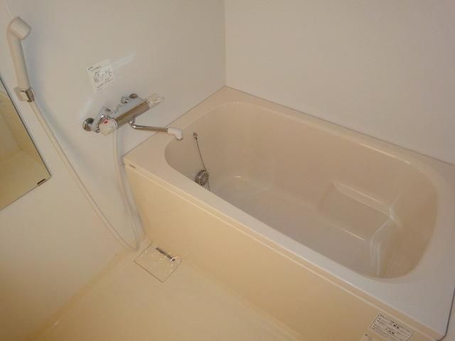 バス・シャワールーム　追炊き・乾燥機能付き浴室