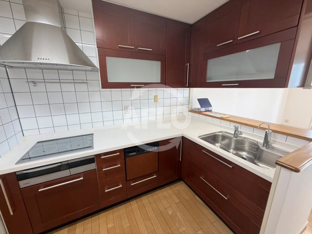 キッチン　夕陽丘イクス　キッチン