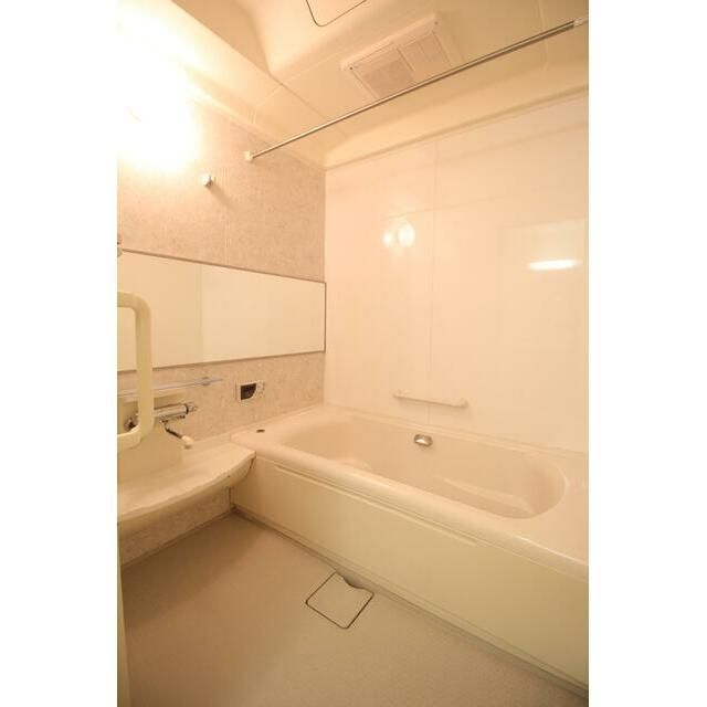 バス・シャワールーム　お問い合わせはタウンハウジングへ