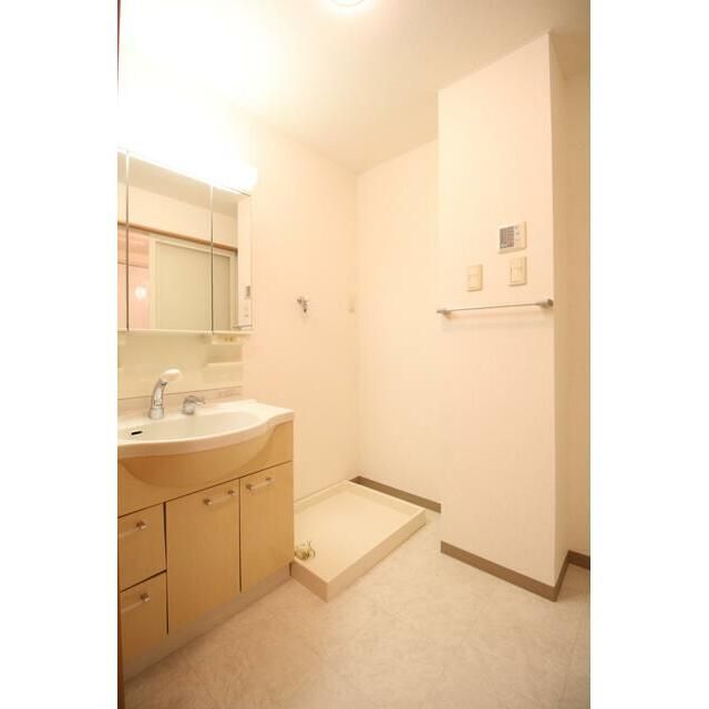 洗面設備　お問い合わせはタウンハウジングへ