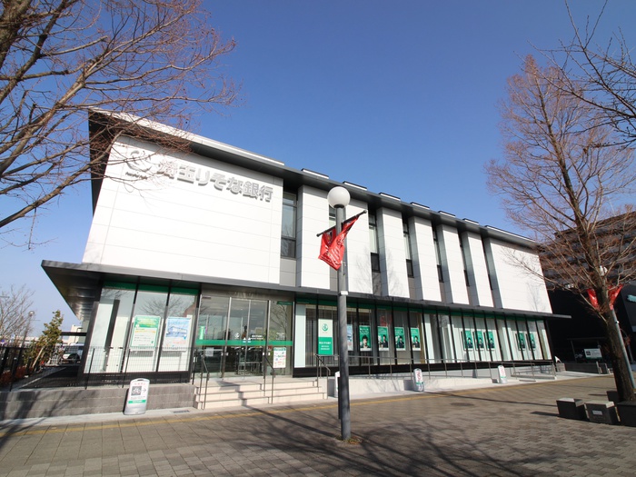 銀行　埼玉りそな銀行（銀行）まで330m