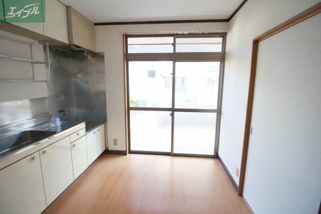 居室・リビング　ダイニングキッチン