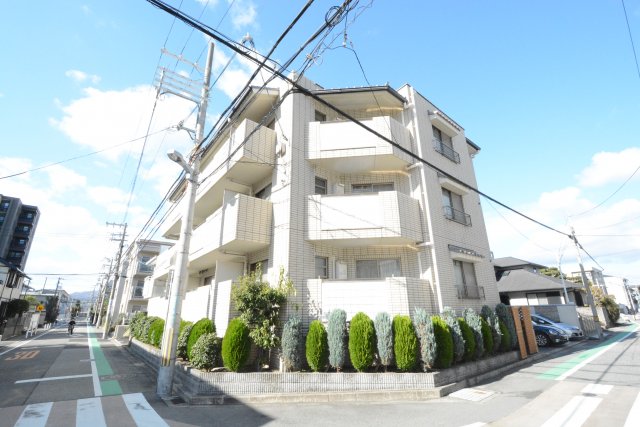 建物外観　西宮北口駅が最寄りの好立地！！