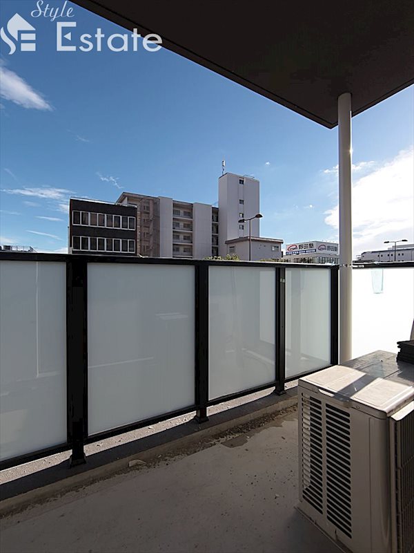 バルコニー　バルコニー