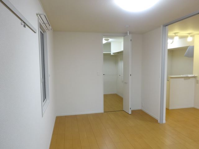 その他　リビングと続き間で使いやすい