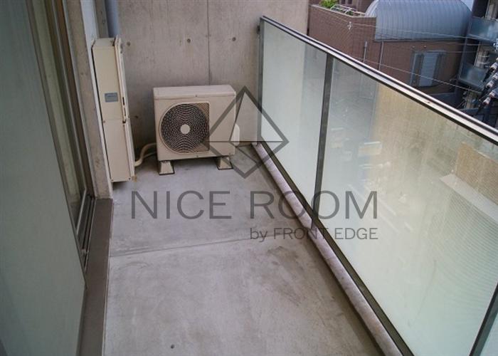 バルコニー　アドバンス心斎橋NEXTURE　バルコニー