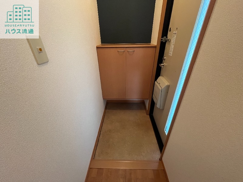 玄関　※別号室※