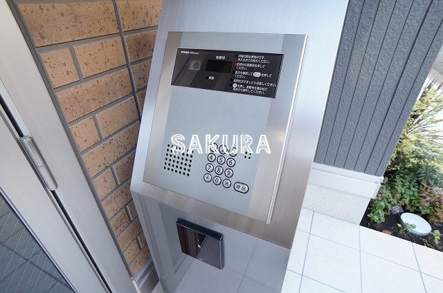 セキュリティ　女性の方でも安心のモニター付きオートロック♪