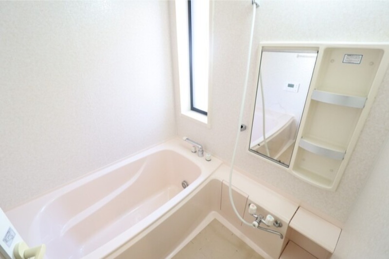 バス・シャワールーム　図面と現状に相違がある場合には現状を優先