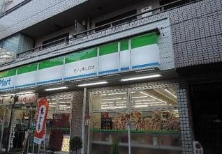 コンビニ　ファミリーマート 池ノ上駅北口店（コンビニ）まで268m