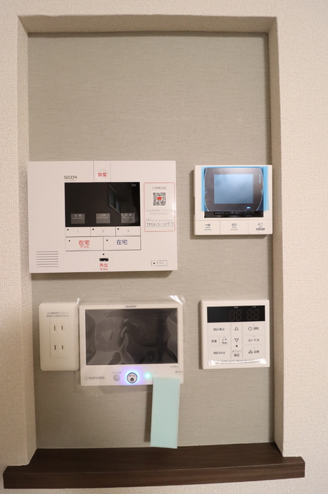 セキュリティ　モニタ付きインターフォン