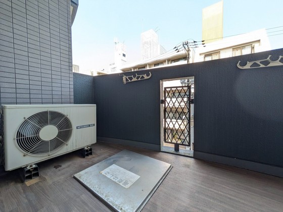 バルコニー　※別号室の写真です。