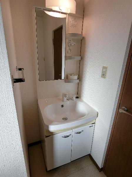 洗面設備　シャンプードレッサー