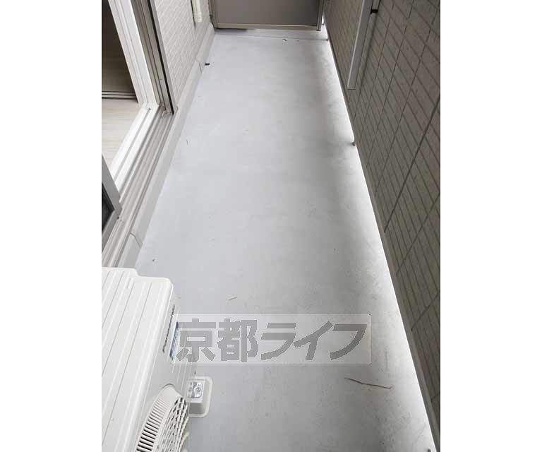 バルコニー　広いベランダです・