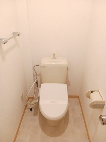トイレ　コンパクトで使いやすいトイレです