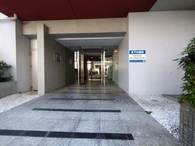 エントランス　?