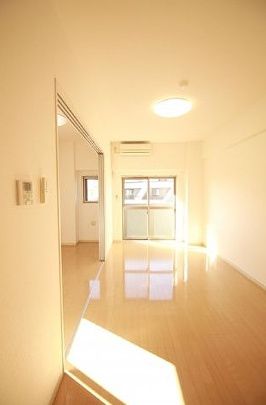 居室・リビング　参考写真です