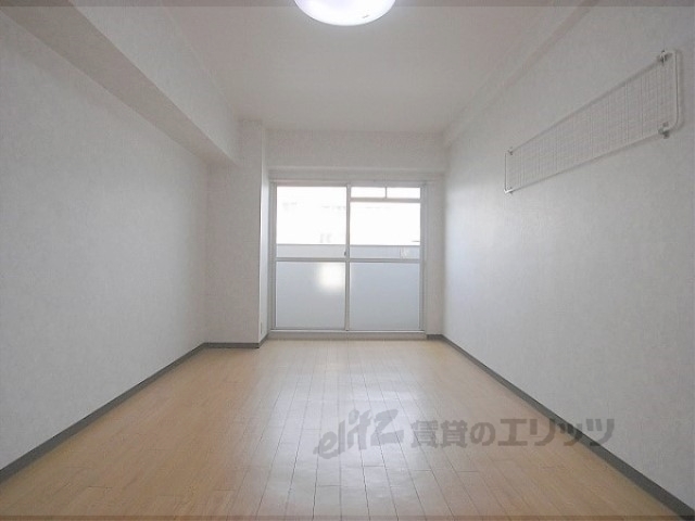 居室・リビング　洋室