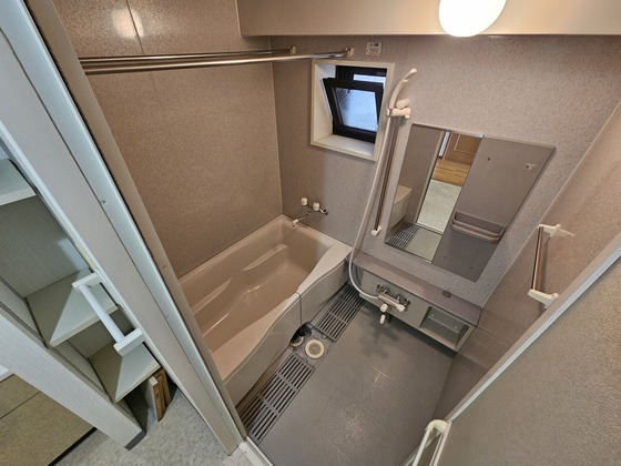 バス・シャワールーム