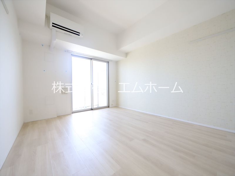 居室・リビング　洋室8.5帖　ウォークインクローゼット付（収納充実してます）