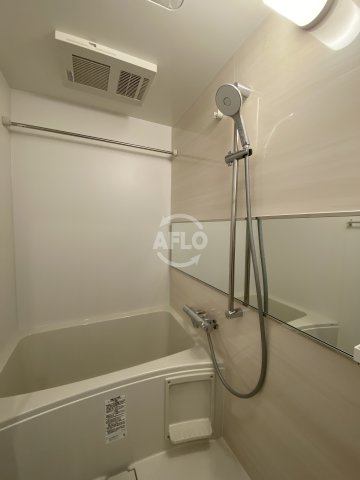 バス・シャワールーム　THE MUSIC COURT　浴室