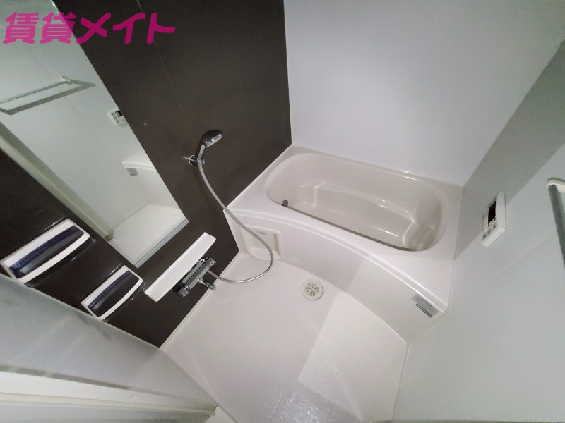 バス・シャワールーム　同型参考写真