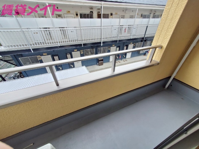 バルコニー　同型参考写真