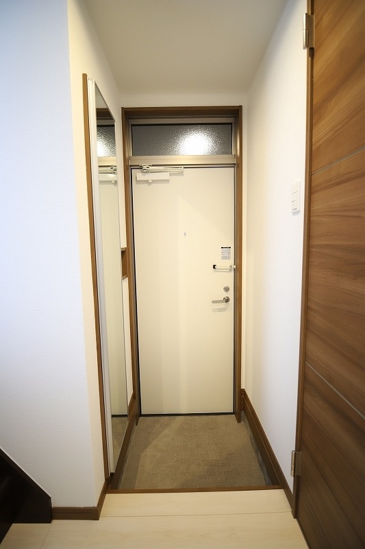 玄関　出発前の支度はこちらにて