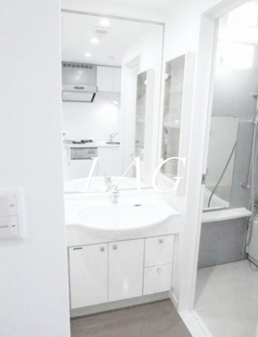 洗面設備　洗面台です。