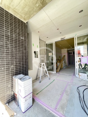 エントランス　セレニテ夕陽丘エクラ　エントランス