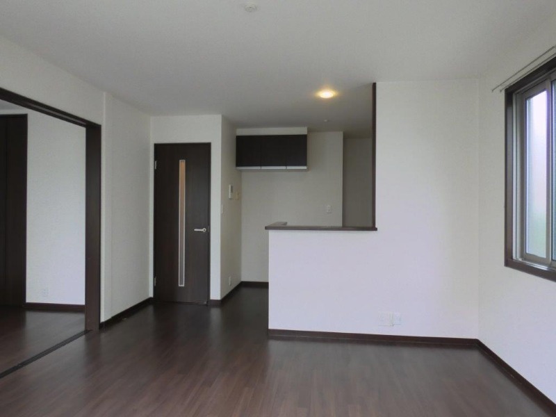 居室・リビング　図面と現状に相違がある場合には現状を優先