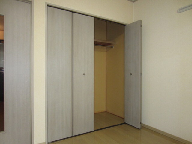 収納　洋間収納