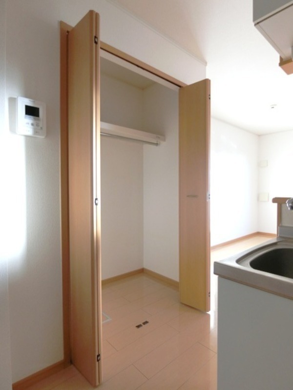 収納　図面と現状に相違がある場合には現状を優先