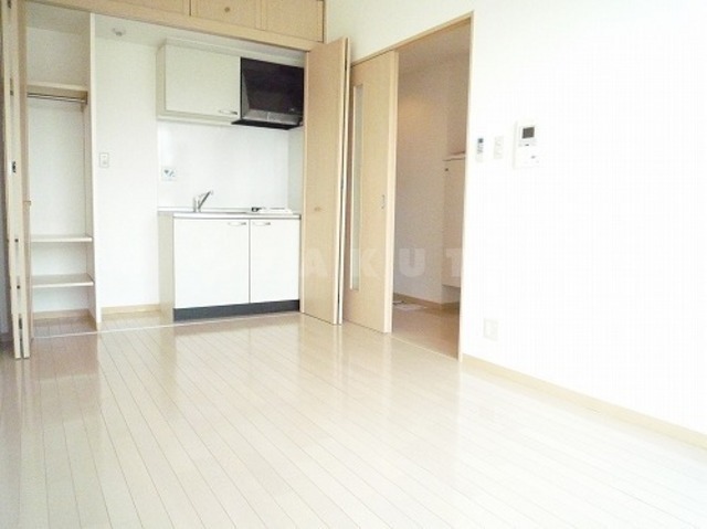 居室・リビング　写真は５０４号室