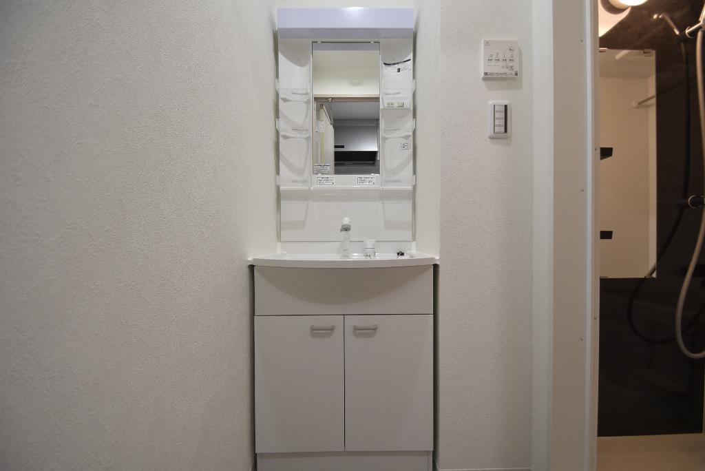 洗面設備　洗髪洗面化粧台