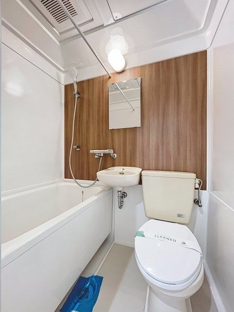 バス・シャワールーム